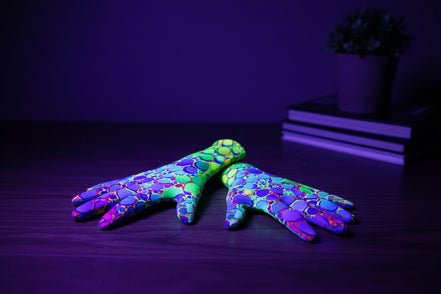 Fleece gloves by Contrado