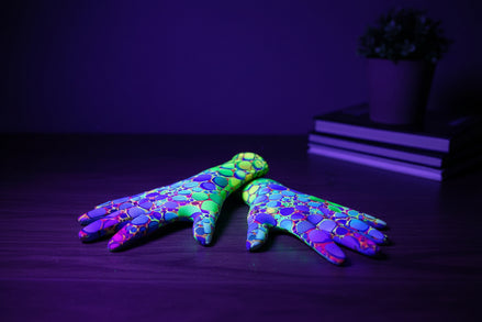 Fleece gloves by Contrado